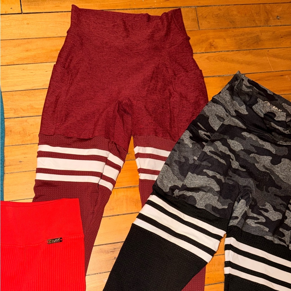 Bombshell thigh highs